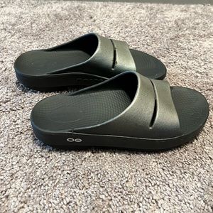 Womens OOFOS sandals